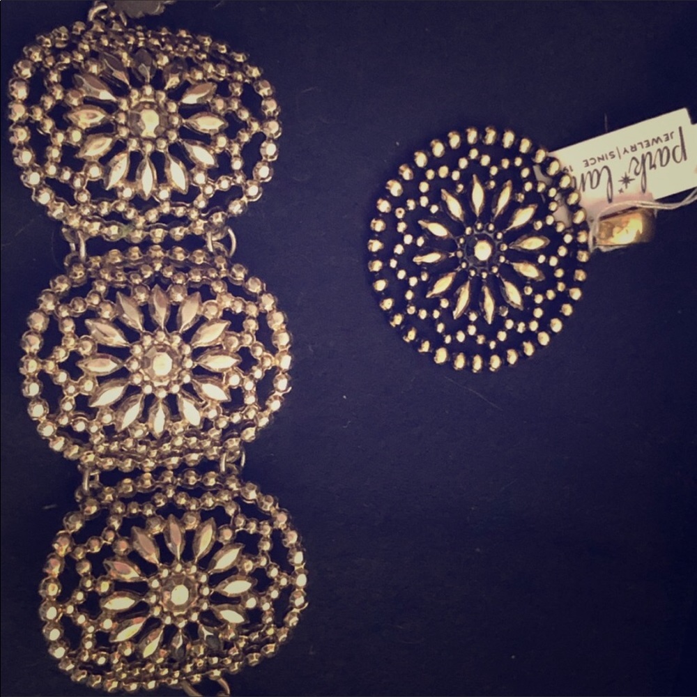 Bracelet with matching pendAnt